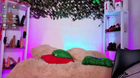  LouIse  online show from June 24, 8:27 pm