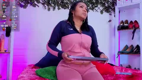  LouIse  online show from June 15, 6:11 pm