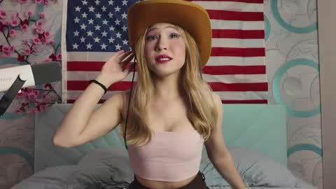 lovamanda online show from June 3, 10:37 pm