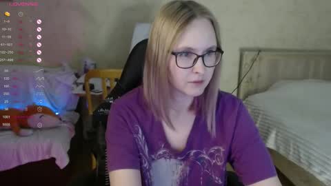 Snapshot of love_agatha chatting on October 24, 4:57 am Agatha online show from October 24, 4:57 am