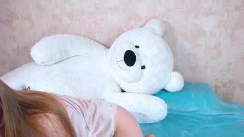 love bella  online show from February 24, 7:22 am