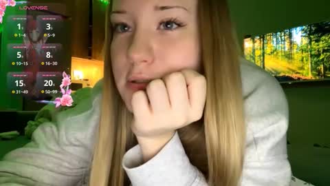 Megan online show from March 12, 10:57 pm