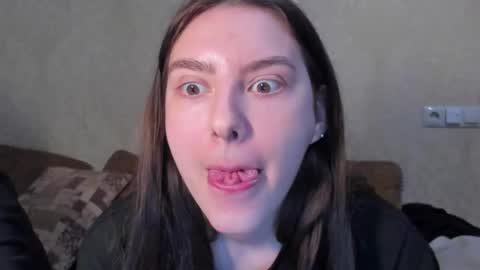 LINA online show from February 26, 9:18 pm