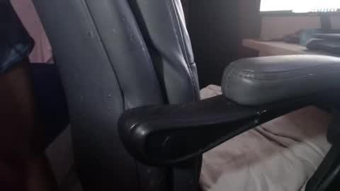 Estiven online show from February 12, 5:05 pm