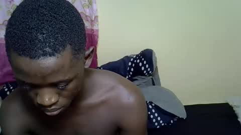 Amo and Ash online show from March 15, 5:16 pm