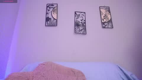katalina   online show from April 30, 2:49 am