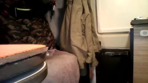 lovefeetcams275572 online show from March 18, 12:05 am