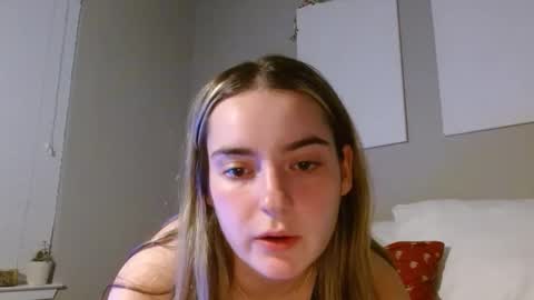 Olivia Rose online show from November 6, 2:58 am