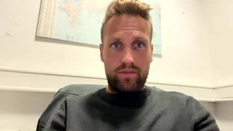 Snapshot of lovefuesse chatting on October 10, 11:27 am lovefuesse online show from October 10, 11:27 am