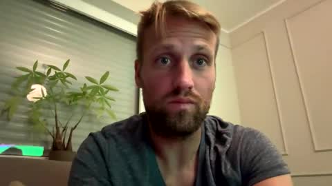 Snapshot of lovefuesse chatting on September 12, 8:55 pm lovefuesse online show from September 12, 8:55 pm