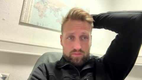 lovefuesse online show from January 19, 3:22 pm