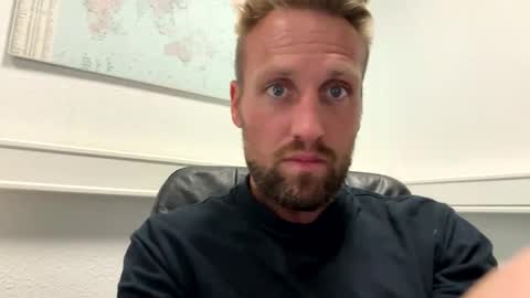 Snapshot of lovefuesse chatting on September 16, 11:12 am lovefuesse online show from September 16, 11:12 am