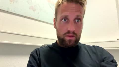 Snapshot of lovefuesse chatting on September 18, 11:14 am lovefuesse online show from September 18, 11:14 am