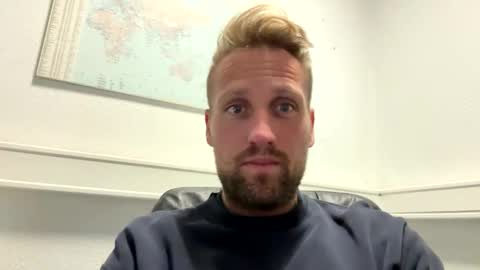 Snapshot of lovefuesse chatting on October 9, 11:26 am lovefuesse online show from October 9, 11:26 am