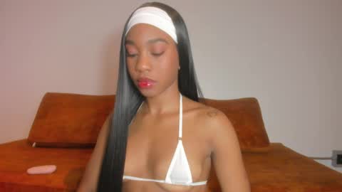 Val online show from April 24, 1:18 am