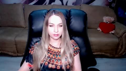 private open online show from February 5, 3:37 pm