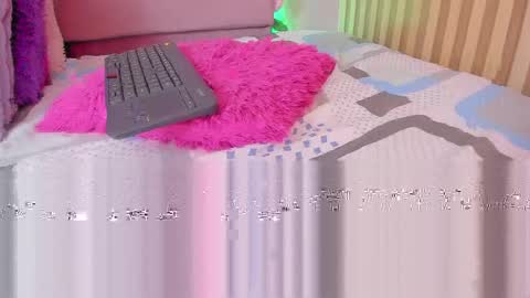 Kissy online show from May 2, 9:09 pm
