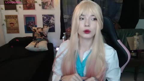 Cassie online show from May 1, 9:03 am