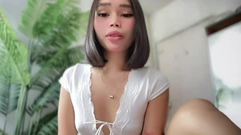lovely_cittie18 online show from April 25, 3:08 am
