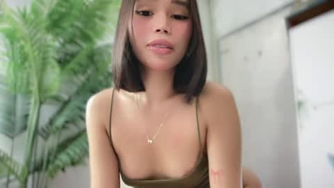lovely_cittie18 online show from April 27, 6:22 am