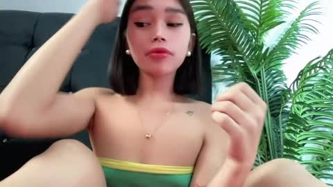 lovely_cittie18 online show from June 26, 5:13 am