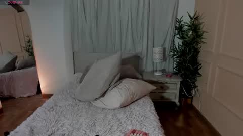 Emma online show from July 1, 1:31 pm