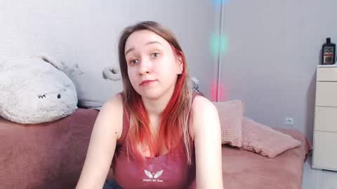 Lovely Hayley online show from May 10, 10:38 pm