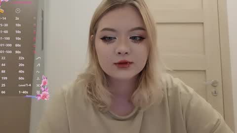 lovely_leilla online show from October 29, 10:32 pm