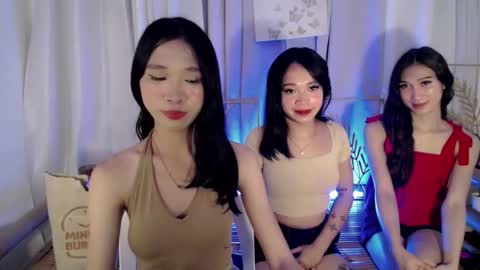 lovely_lianne online show from February 25, 4:21 pm