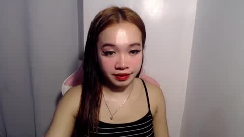 lovely_lianne online show from July 19, 4:26 am