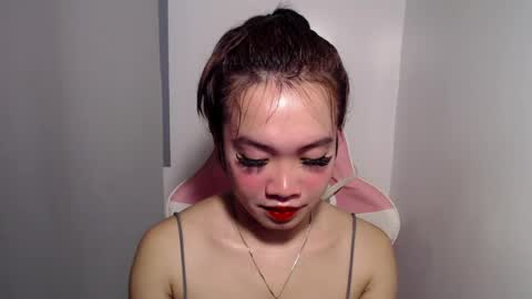 lovely_lianne online show from July 13, 4:27 am