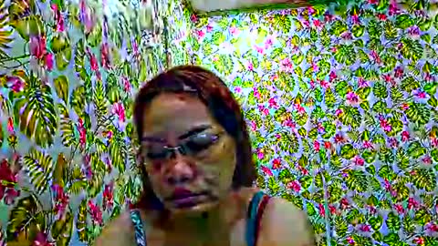 lovelyasiancutie online show from May 10, 10:05 pm