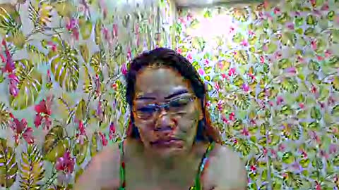 lovelyasiancutie online show from September 11, 9:05 pm