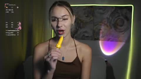 lovelygracee online show from July 25, 4:38 pm