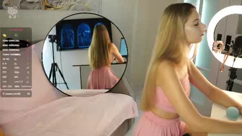 lovelygracee online show from June 14, 2:41 pm