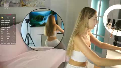 lovelygracee online show from June 15, 2:53 pm