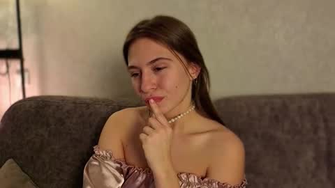 Kate only online show from October 26, 1:34 pm