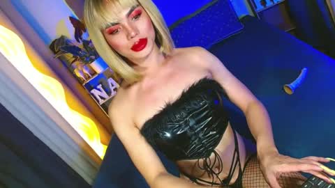 lovelymiss_shyna11 online show from July 5, 8:49 pm