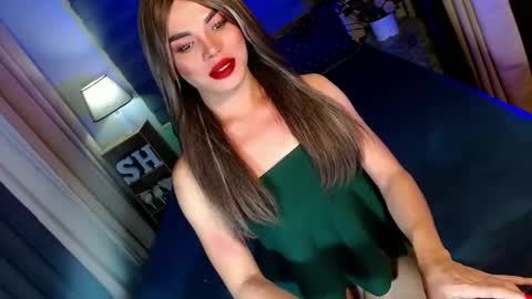 lovelymiss_shyna11 online show from January 18, 3:32 pm