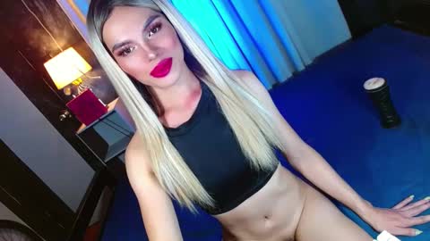 lovelymiss_shyna11 online show from March 4, 11:08 am
