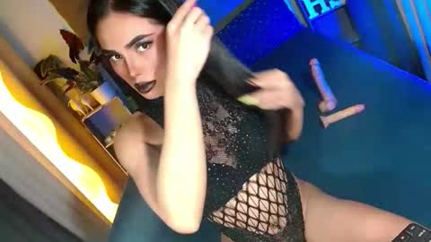 lovelymiss_shyna11 online show from June 8, 1:12 pm