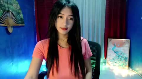 lovelypetite143 online show from July 4, 10:35 pm