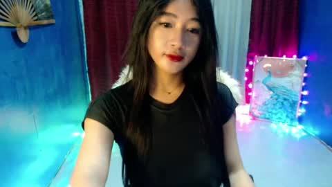 lovelypetite143 online show from August 2, 5:04 pm