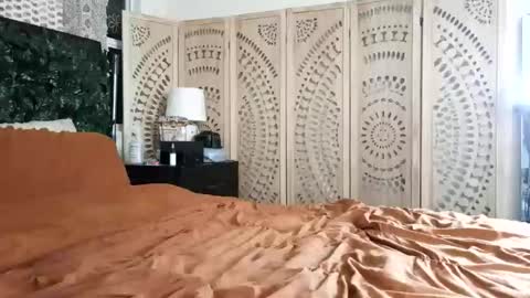 lovelyxmacii online show from May 22, 4:19 am
