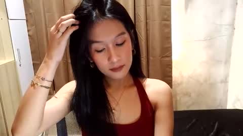 loveme_fiona online show from December 4, 11:59 pm