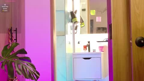 LovesKingdom online show from March 10, 12:04 am