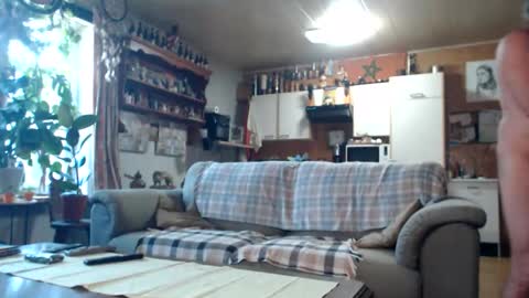 Snapshot of lovetobenaked10 chatting on October 17, 11:58 am aaron online show from October 17, 11:58 am