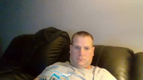 lovetocum37 online show from January 1, 1:59 pm