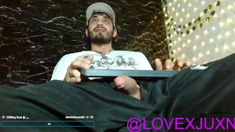 lovexjuxn77 online show from April 29, 9:30 pm