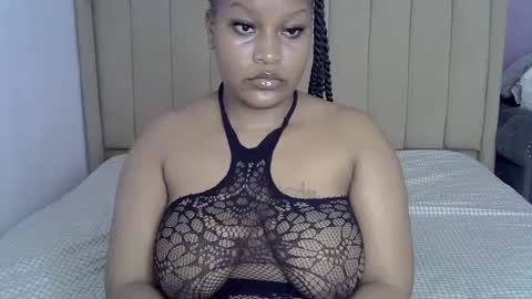 loveydivah online show from June 26, 6:41 am